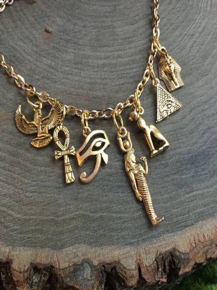 CONTEMPORARY 18K PURE GOLD CHARMS NECKLACE