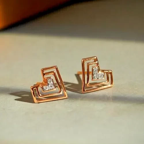 CUTE HEART SHAPE  EARRING WITH STONE